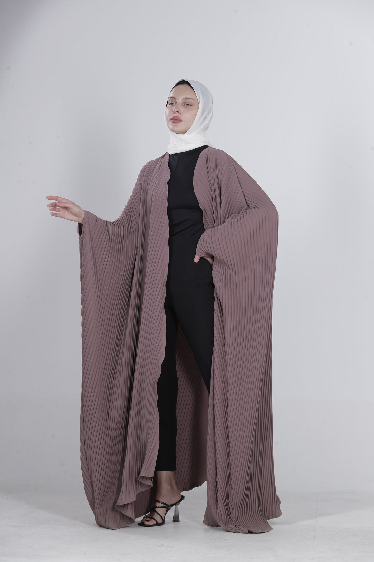 Pleated Abaya Dusty Pink